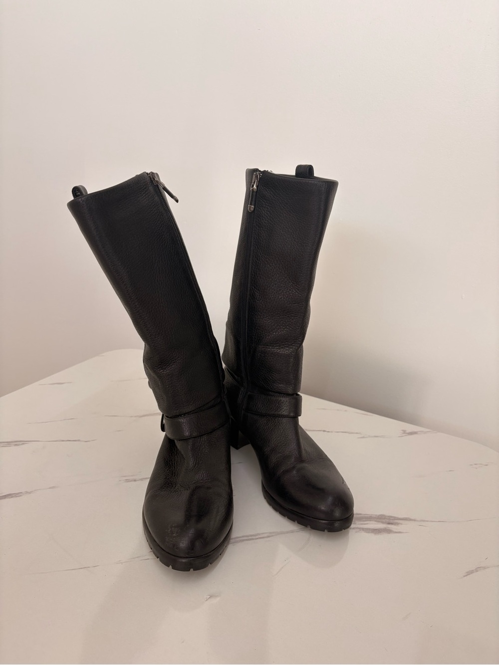 Women's Black Leather Mid-Calf Heeled Zip Boots